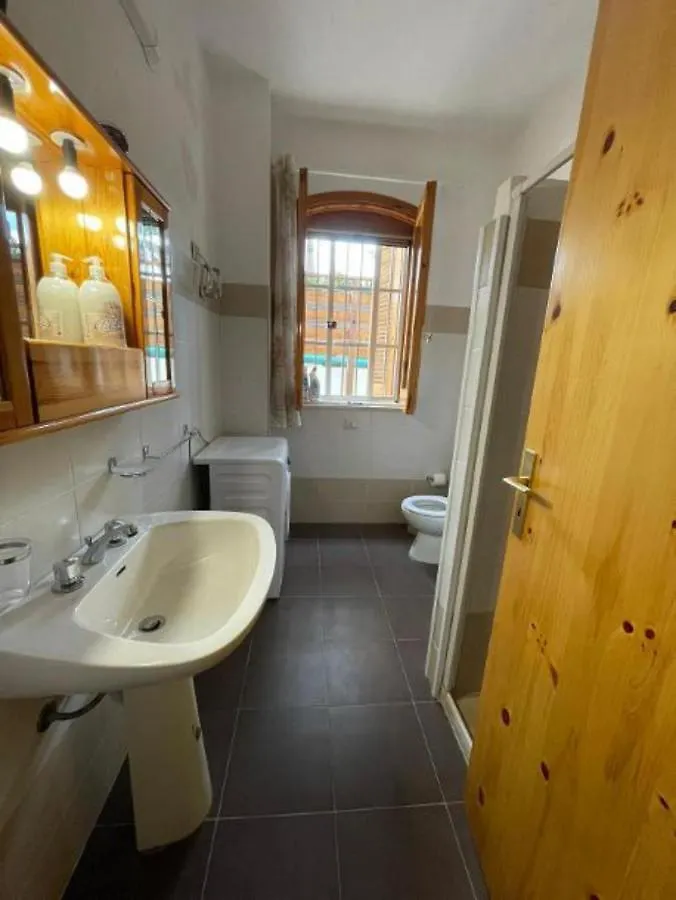 Neptune Apartment In Villa With Swimming Pool 20 Meters From The Sea Fontane Bianche