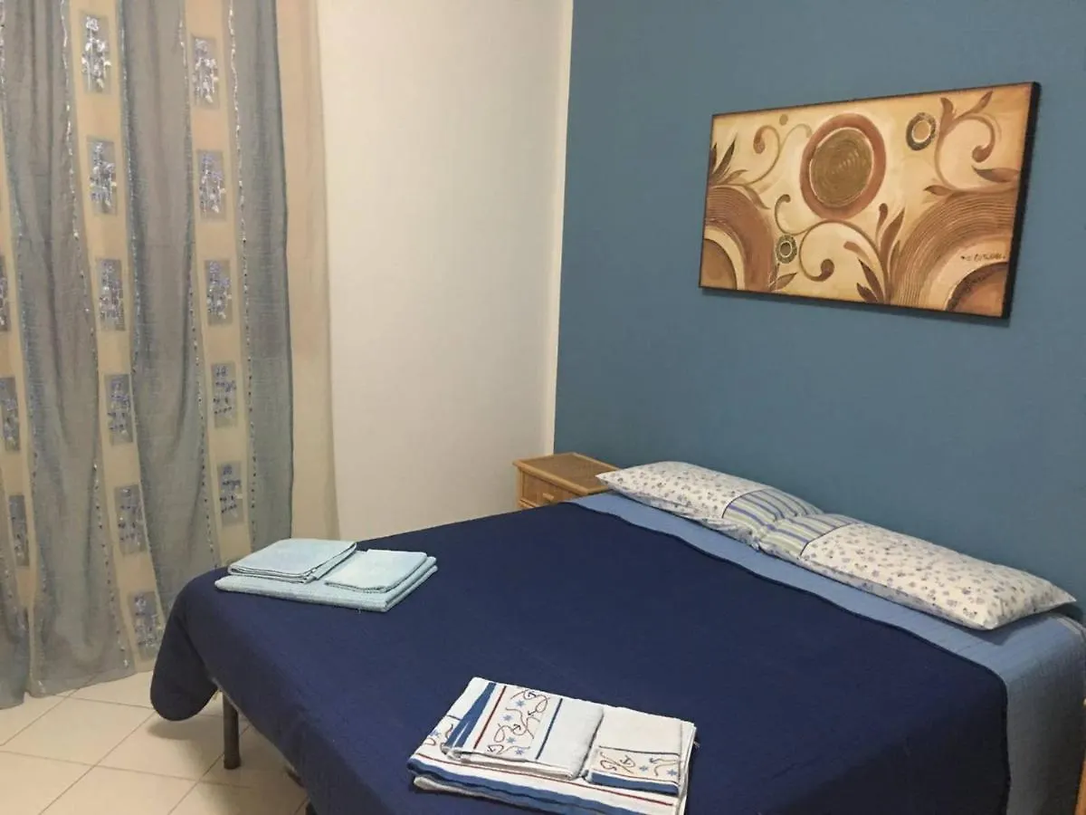 Neptune Apartment In Villa With Swimming Pool 20 Meters From The Sea Fontane Bianche